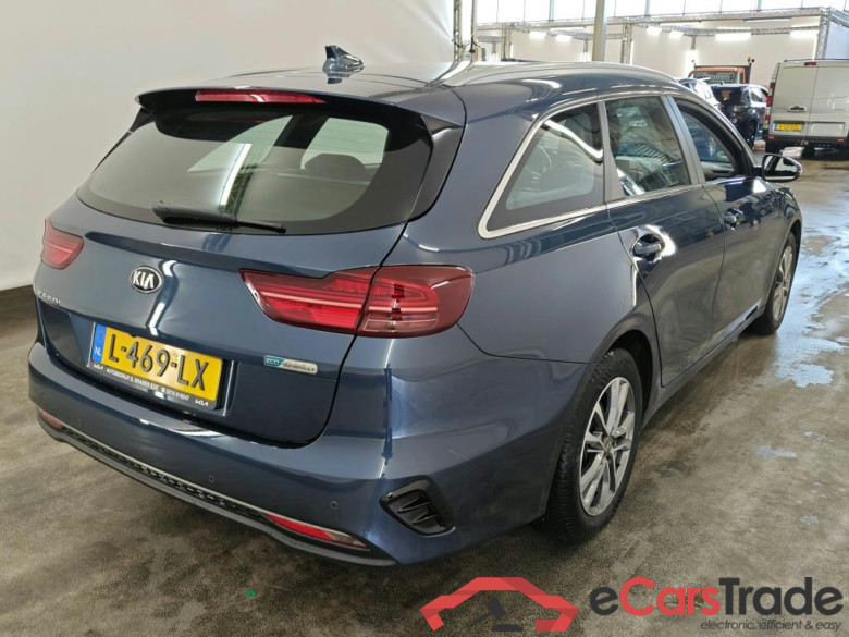 Kia Ceed Sportswagon 1.5 T-GDi MHEV DCT DynamicLine 5d #2
