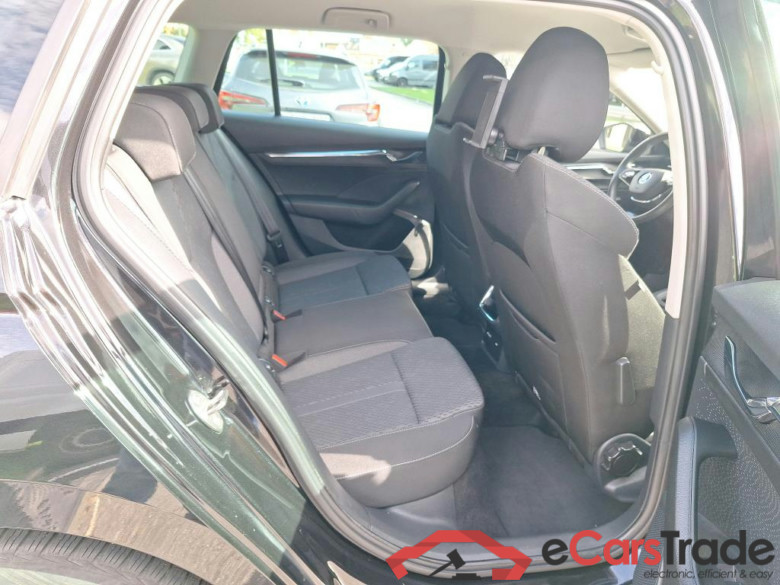 SKODA OCTAVIA COMBI 1.0 TSI MHEV 81KW DSG CLEVER+ #6