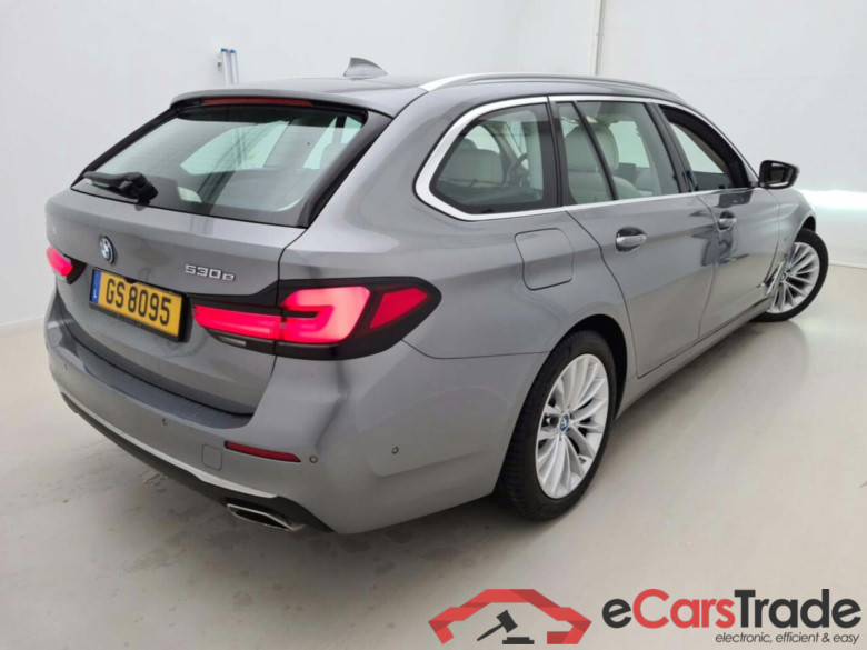BMW 5-SERIE TOURING 530E #2