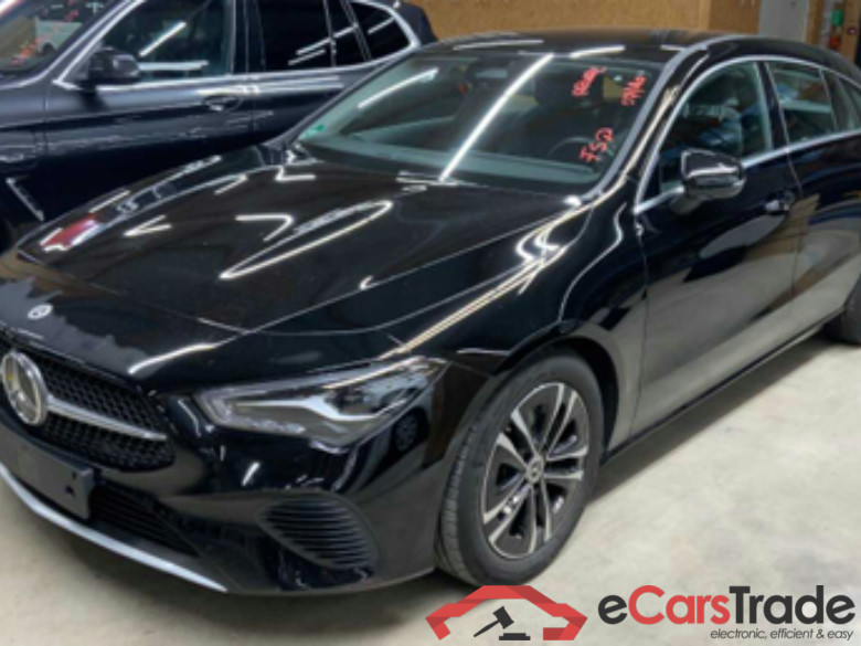 MERCEDES-BENZ CLA 180 Shooting Brake 7G-DCT Entry 5d 100kW #1
