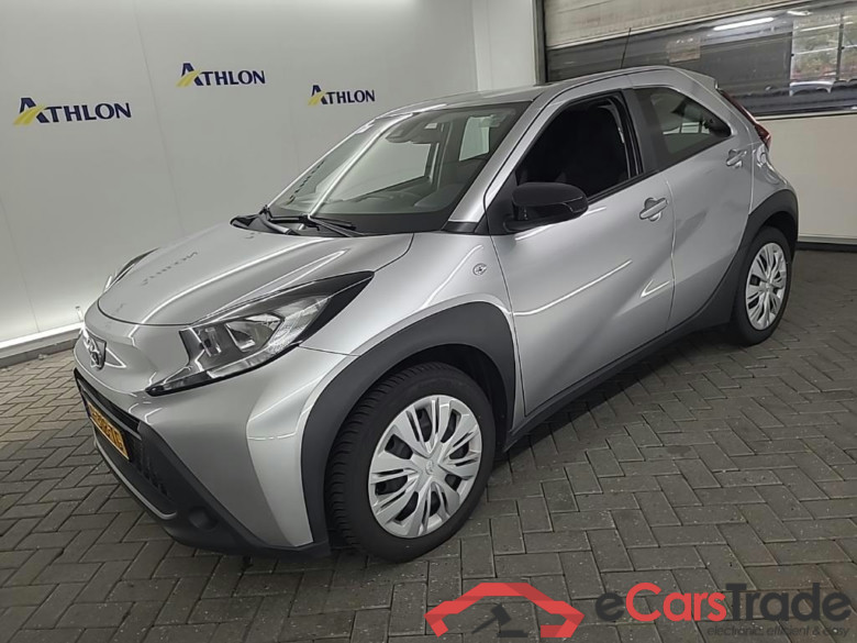 TOYOTA Aygo X 1.0 VVT-I MT play 5D 53kW #1