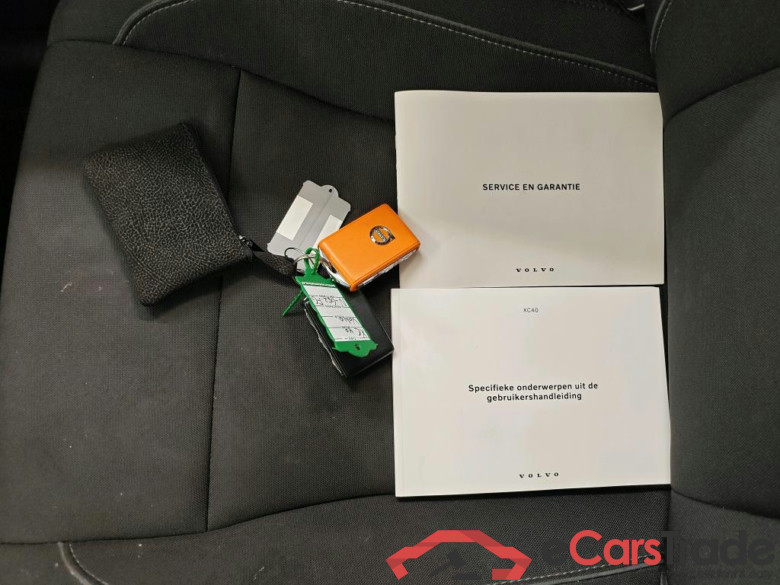 Volvo XC40 T2 automaat Momentum Business 5d #4