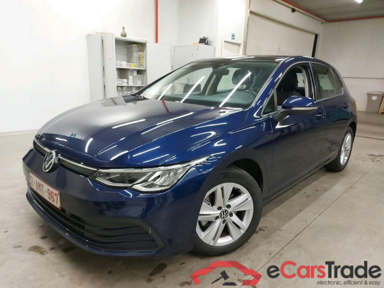 VOLKSWAGEN - VW  GOLF TDI 115PK Life Pack Light & Sight & Nav Discover Media & Side Assist & Rear Camera & Pano Roof & Trailer Hook #1
