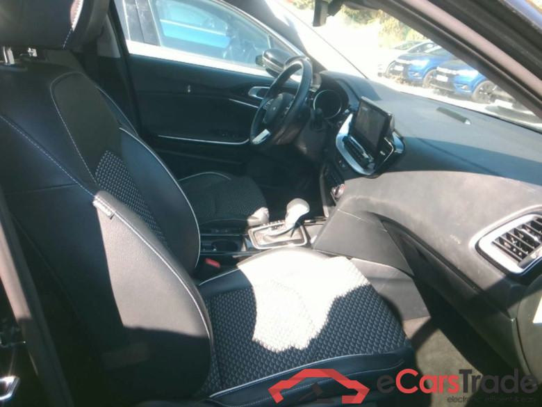 XCEED 1.6 GDI 141 PHEV ACTIVE DCT6 #5
