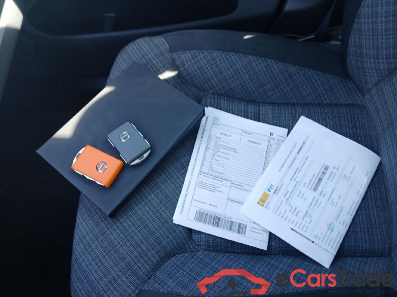 VOLVO XC60 / 2017 / 5P / todoterreno 2.0 B4 D Core Auto #5