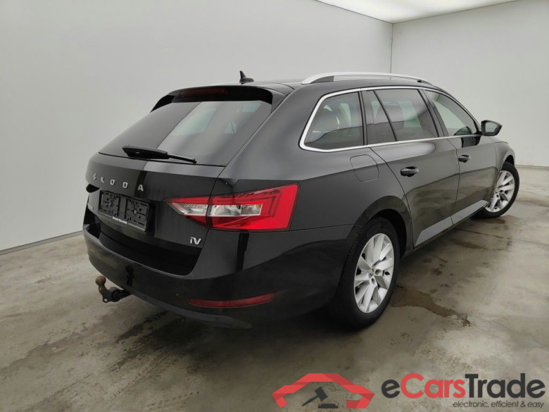 Skoda Superb Combi 1.4 TSI iV 160kW DSG6 Clever 5d #2