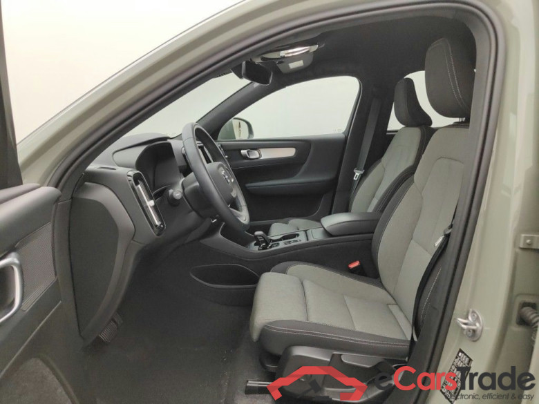 Volvo XC40 B3 Core DCT 5d #3