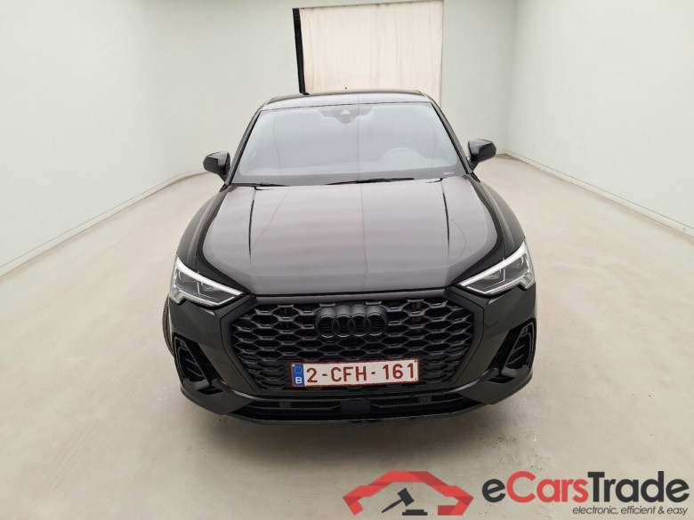 Audi, Q3 SB '19 PHEV, Q3 SB 45 TFSie PHEV S Li.Str. (totl options: 11.892,58 Ex.Vat)