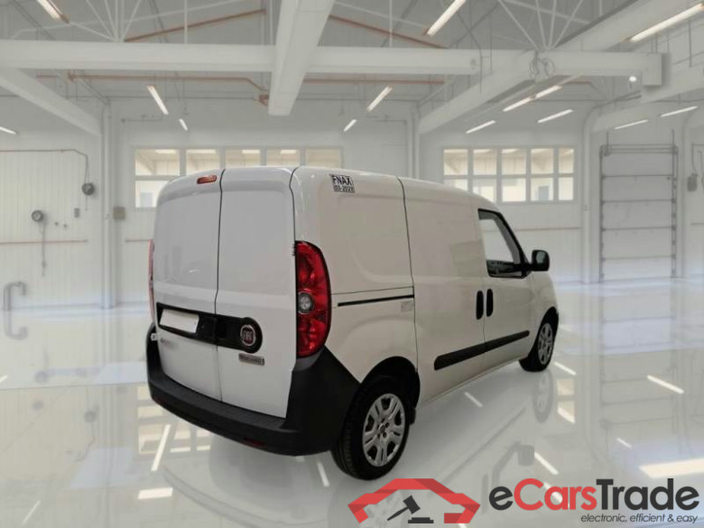 FIAT DOBLÒ CARGO / 2014 / 4P / VETT. FURGONATA CH1 LOUNGE 1.6 MJET 105CV E6D-F SeS #2