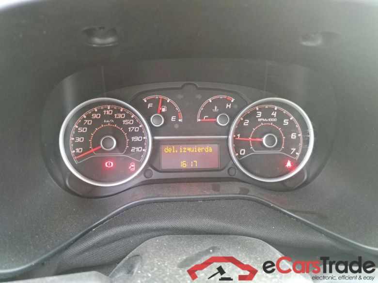 FIAT Doblò Cargo/2015/4P/furgón derivado de turismo Cargo SX 1.6 Mjet 66kW (90CV) (AC) #4