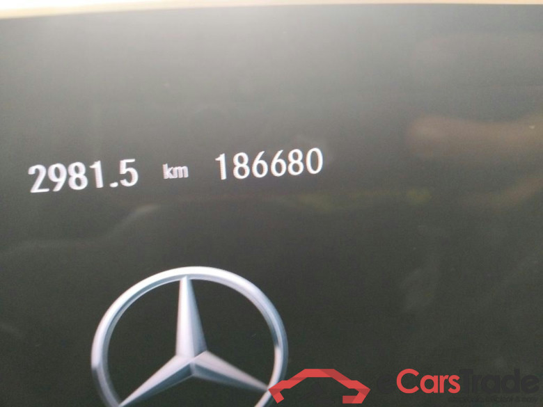 MERCEDES-BENZ GLB / 2019 / 5P / todoterreno 2.0 GLB 200 D DCT 110KW (150CV) #5